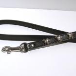leash f black