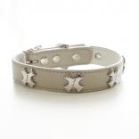 collar f cross gris blanc